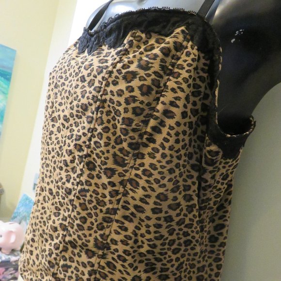 VENEZIA FITTED CAMISOLE / SIZE 22 /ANIMAL PRINT - Picture 4 of 9